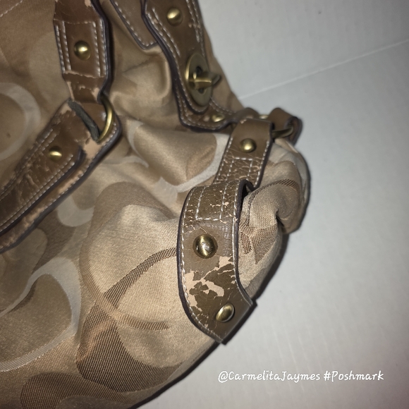 💯 Authentic preloved Coach👛Carly Signature Khaki Canvas Bag - Picture 3 of 8